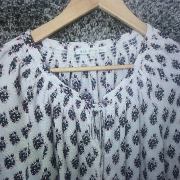 Daniel Rainn White Boho Printed Peasant Blouse with Black and Olive Accents - Picture 4 of 7